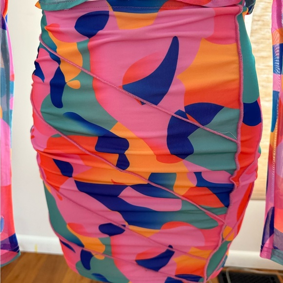 Tiger Mist Colorblock Two-Piece Set - Picture 3 of 9